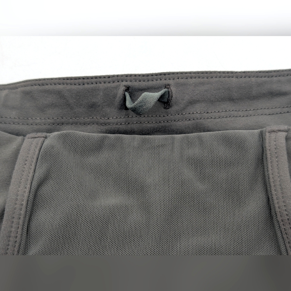 Athleta Trekkie North Short Sz 2 Olive Green Quick Dry Moisturizer Wicking SPF50 - Picture 9 of 17